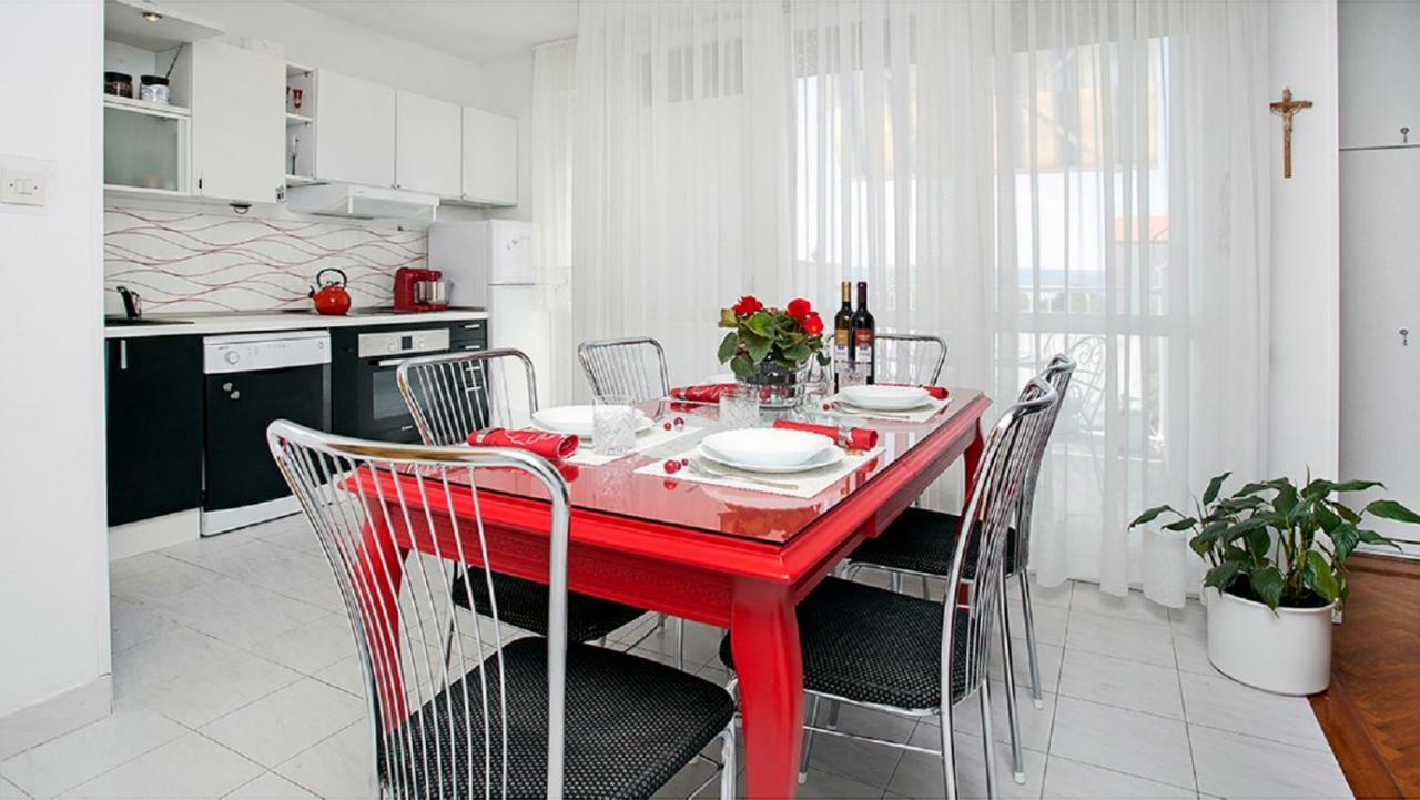 Apartment Milana - Cozy Stay With Free Parking Split Exterior photo