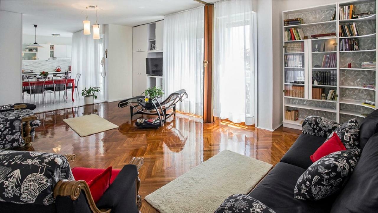 Apartment Milana - Cozy Stay With Free Parking Split Exterior photo